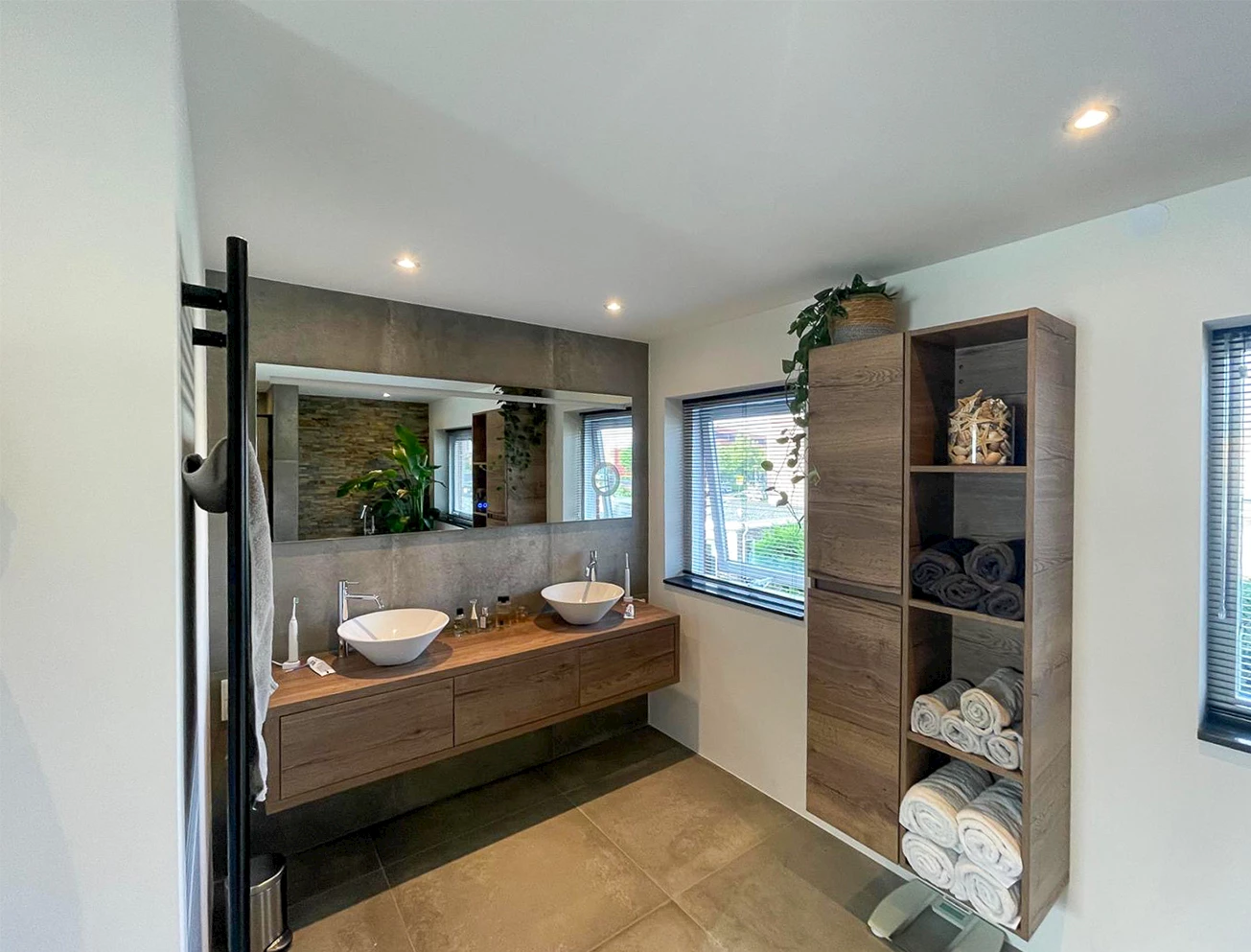 Landelijke moderne badkamer familie Hoekstra