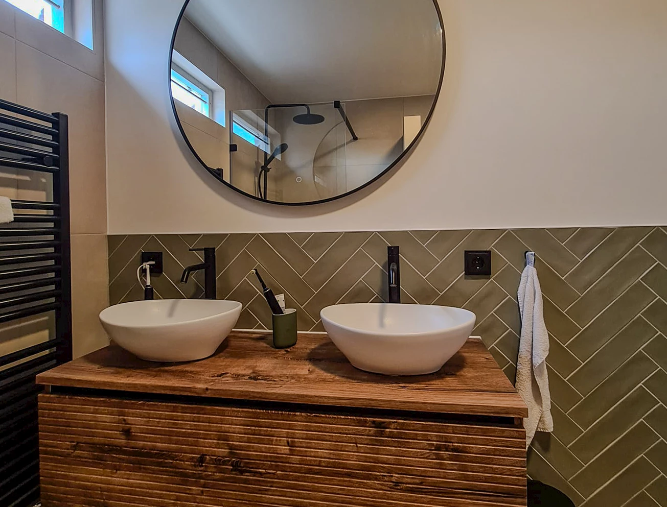 Warme landelijke badkamer