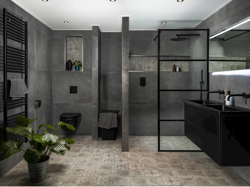 Stoere industriële badkamer