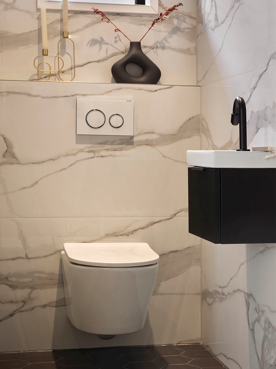 De zwart witte badkamertrends van 2025