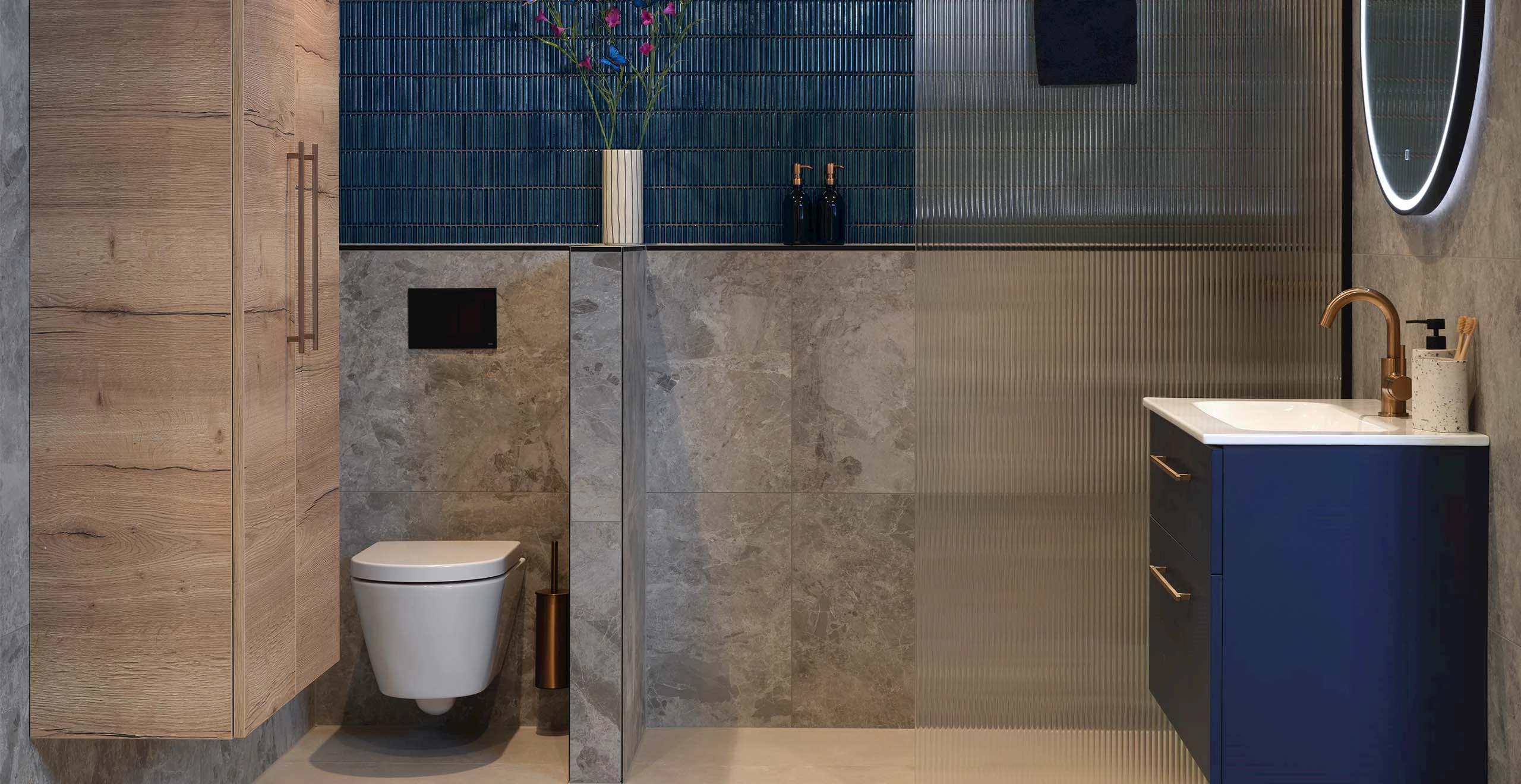 Kleine badkamer met inloopdouche (2)