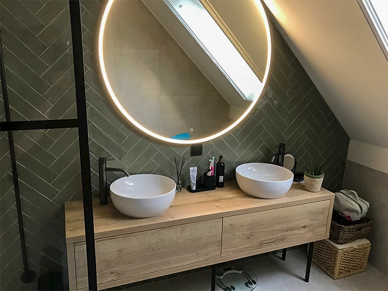 Opgeleverde badkamer en toiletruime familie van der Werff