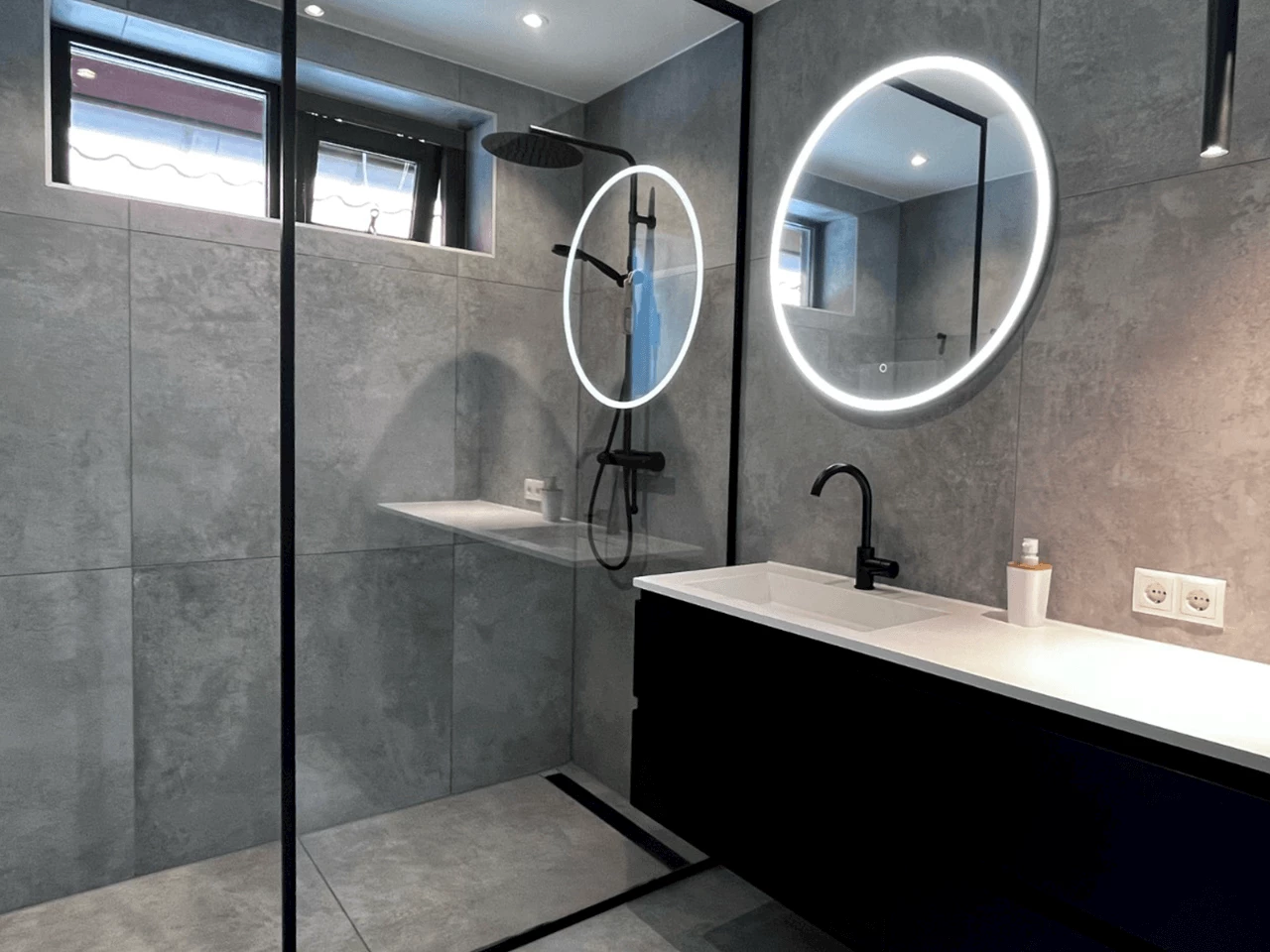 Opgeleverde industriële badkamer Hoevelaken