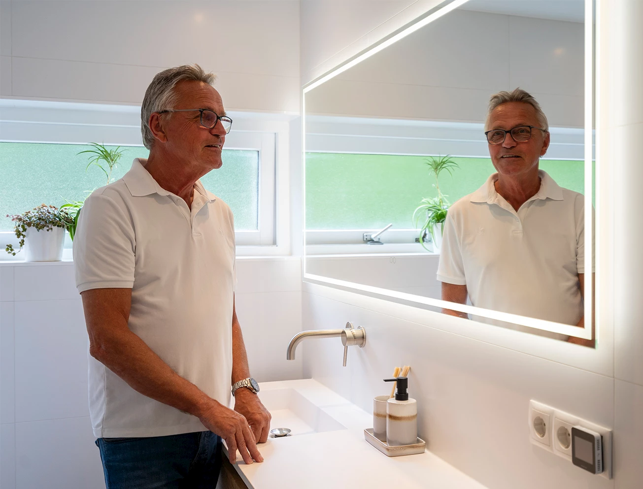 Minimalistische Scandinavische badkamer familie de Boer