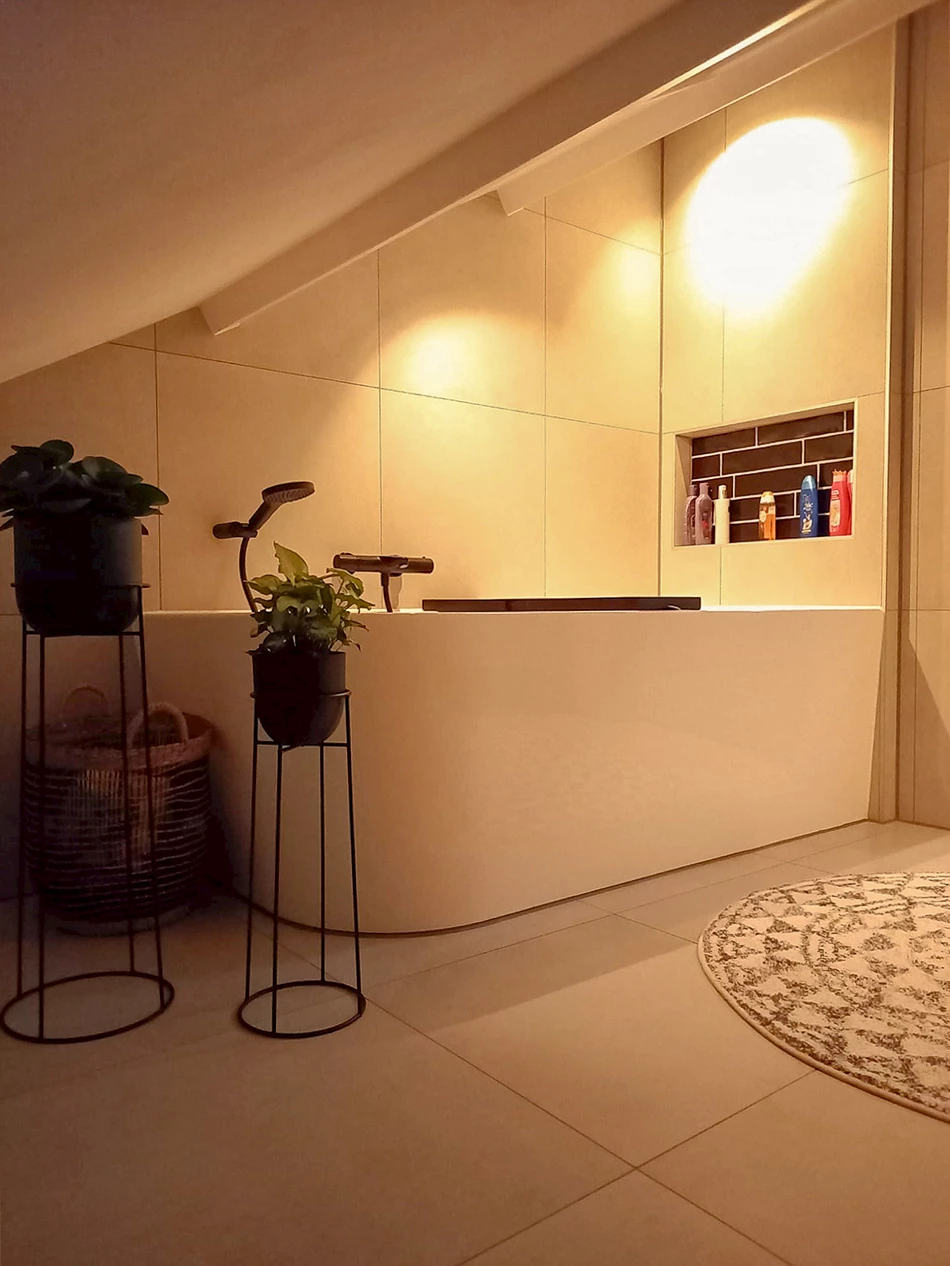 Ruime ensuite badkamer