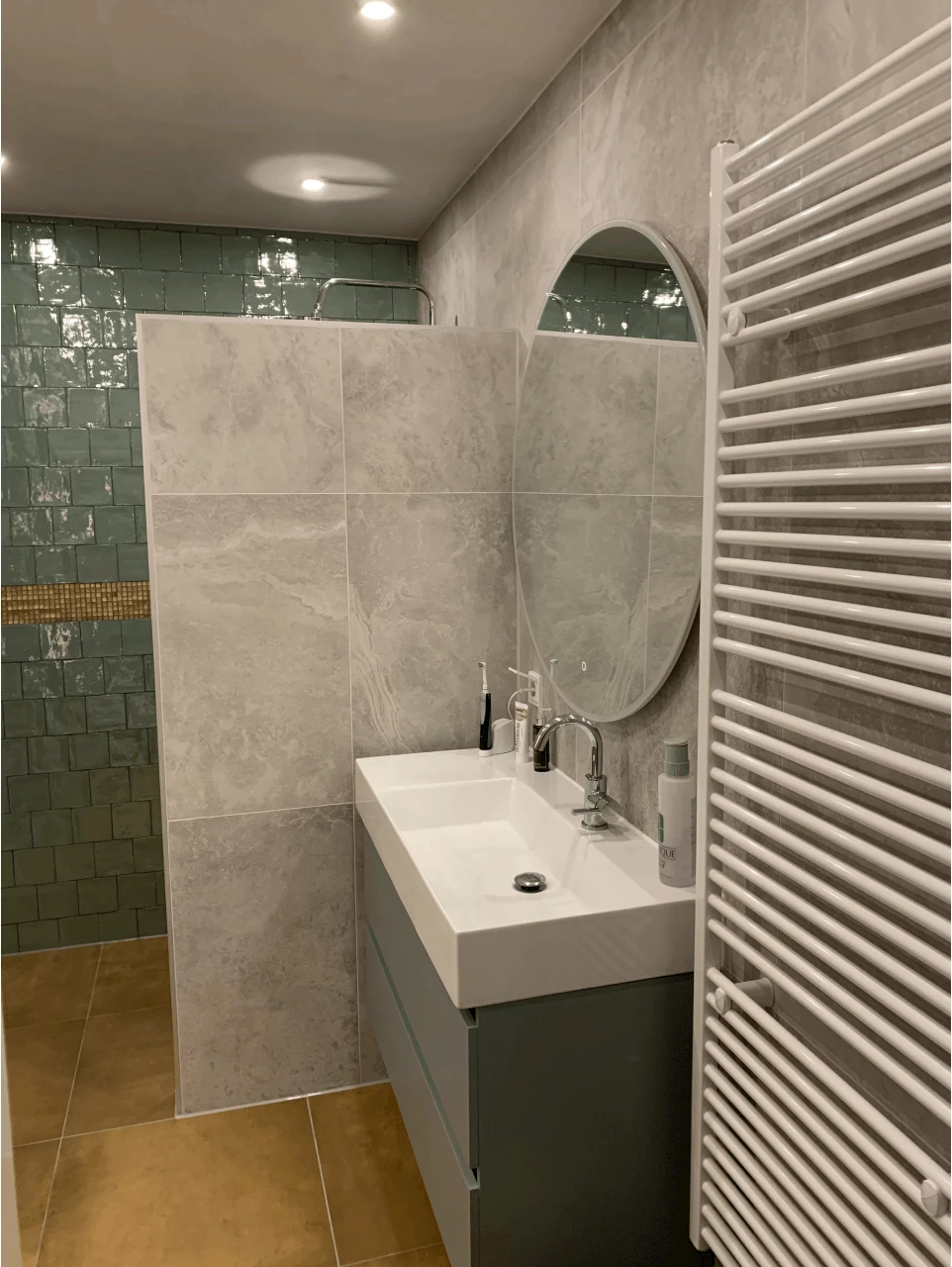 Opgeleverde badkamer de Ruijter