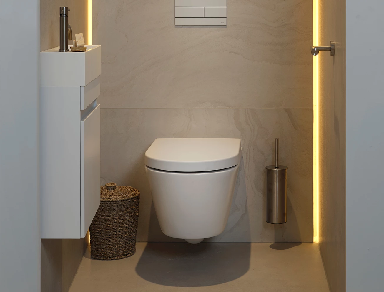 Rvs-toilet accessoires