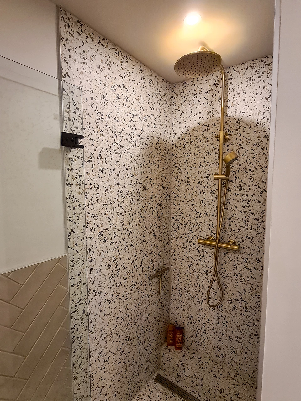 Terrazzo tegels combineren