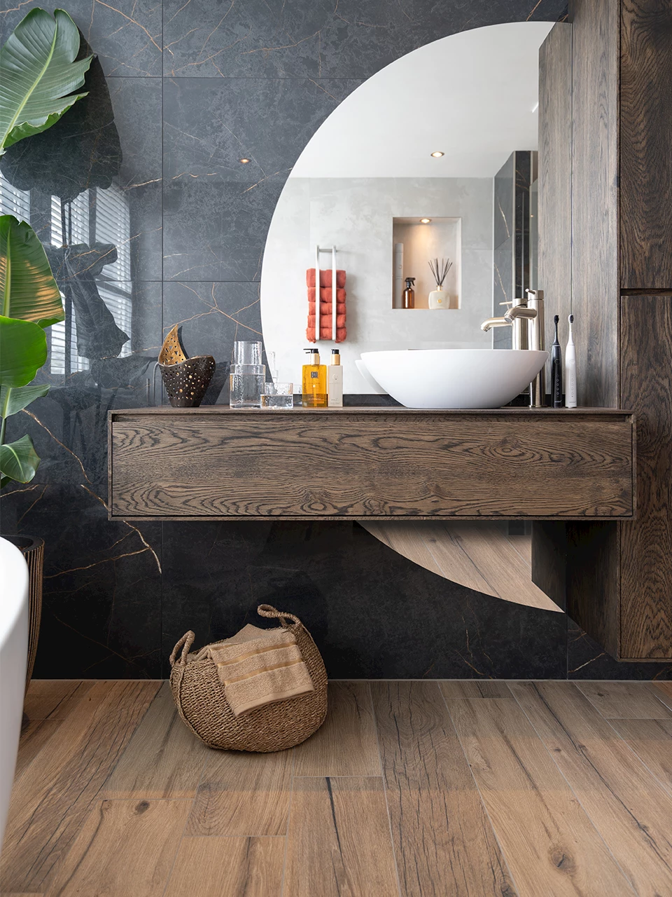 Zwarte marmerlook tegels